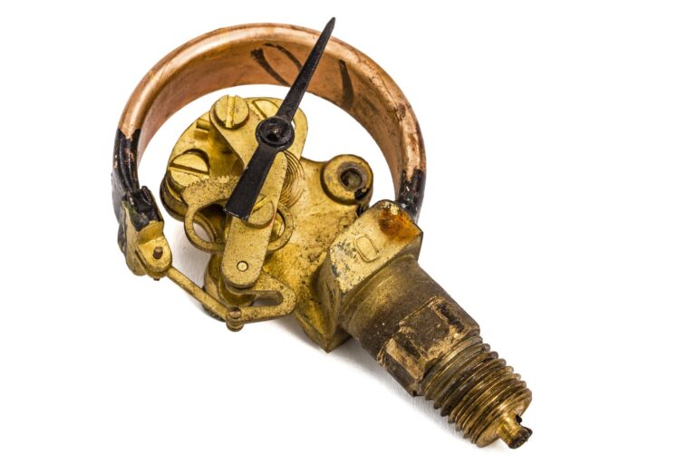 How to Replace a Water Pressure Regulator: Signs of Failure and Installation Steps