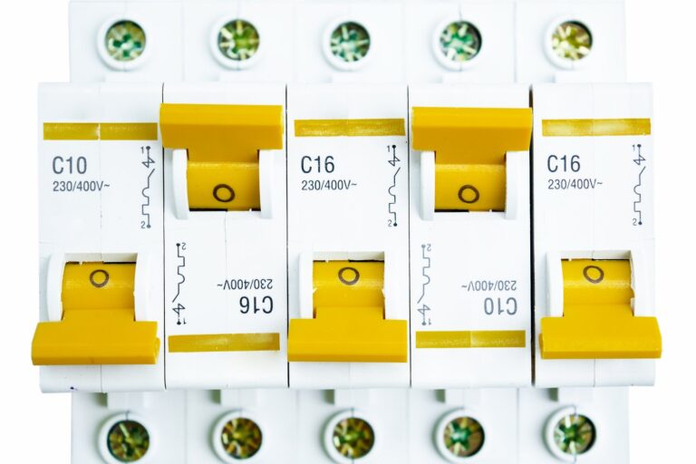 How to Size a Circuit Breaker Correctly: Prevent Overloading Your Electrical System
