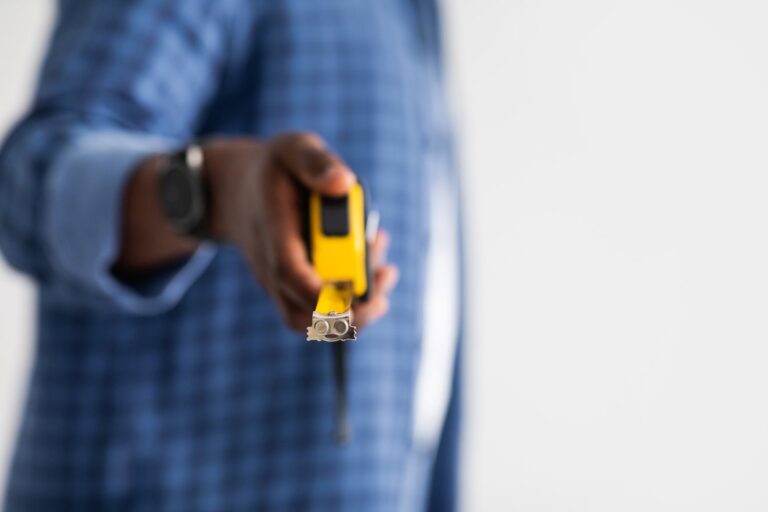 Non-Contact Voltage Testers: How to Use Them Correctly for Home Electrical Work