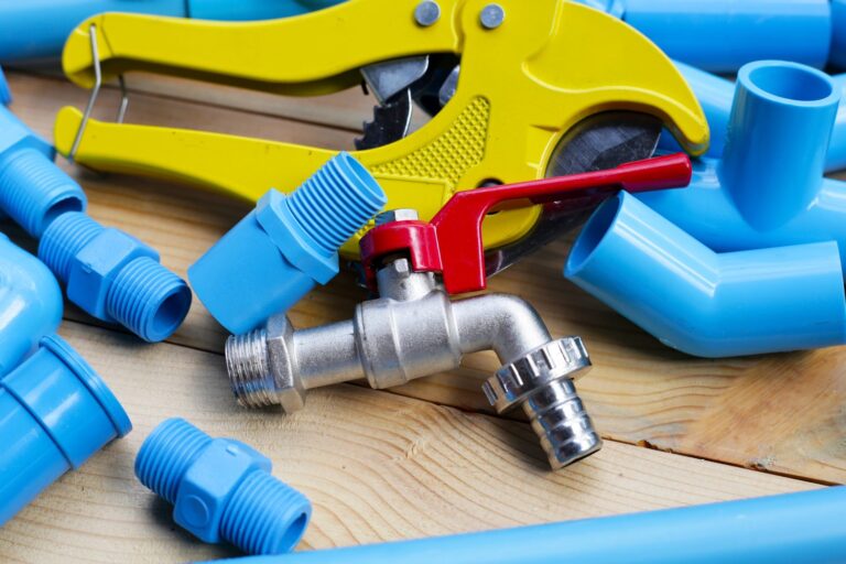PEX vs. Copper Plumbing: DIY Installation Comparison for Home Repiping Projects
