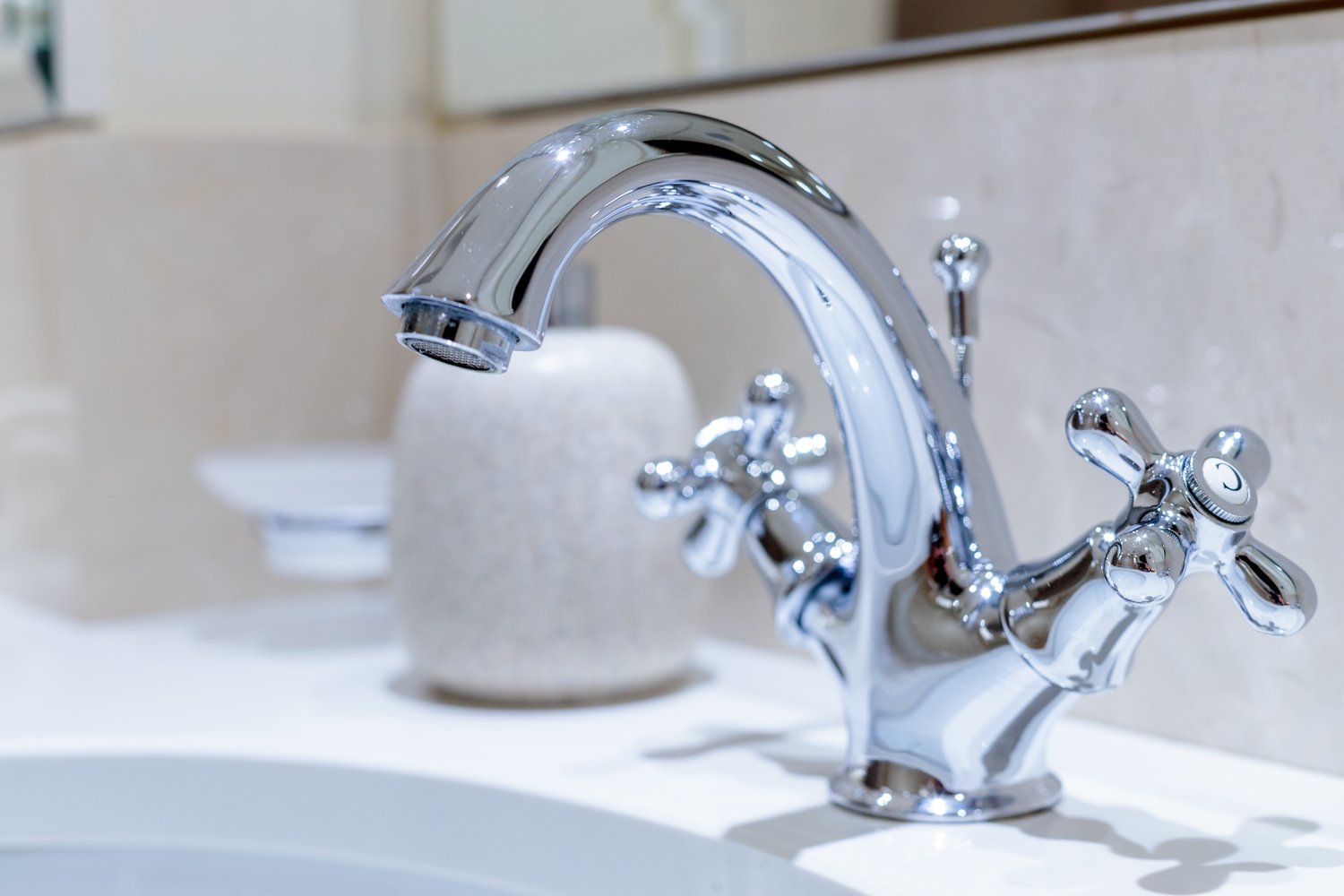 Essential guide to choosing the right bathroom faucets for your home