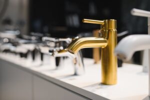Essential guide to choosing the right bathroom faucets for your home