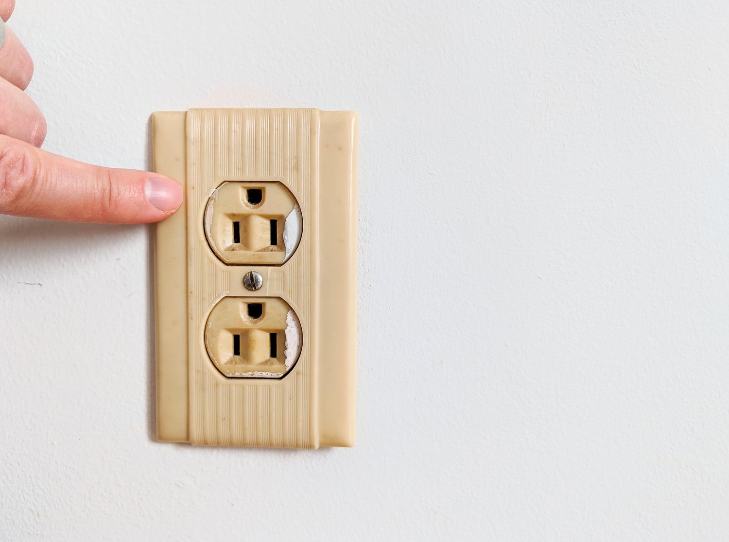 GFCI Outlet Not Working? Troubleshooting and Reset Procedures