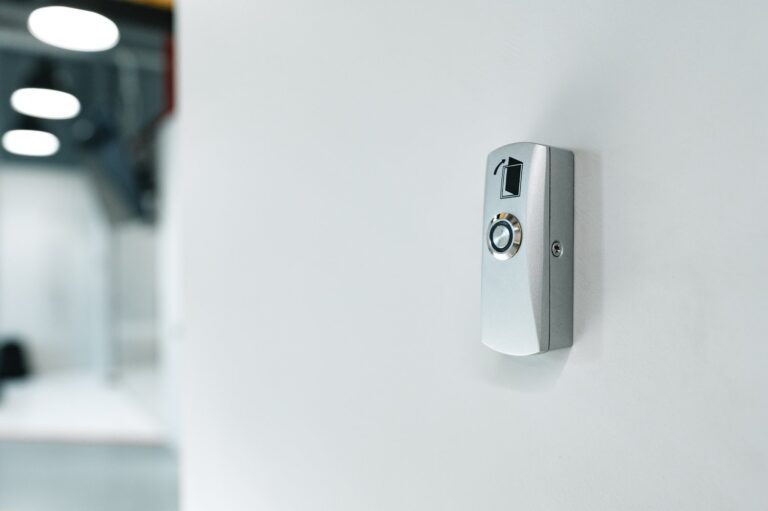Common Garage Door Opener Issues: Troubleshooting and Solutions