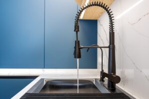 Kitchen Sink Spray Hose Replacement: Quick-Connect Guide