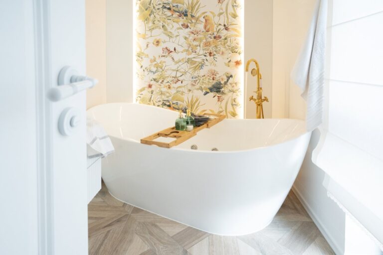 Transforming Your Bathroom: A Guide to Selecting and Installing Essential Furniture and Equipment