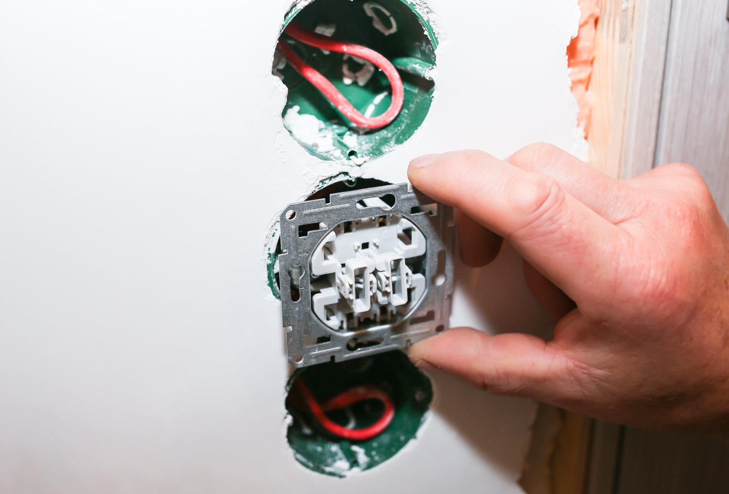 Electric Dryer Outlet Upgrade: 240V Circuit Installation Methods