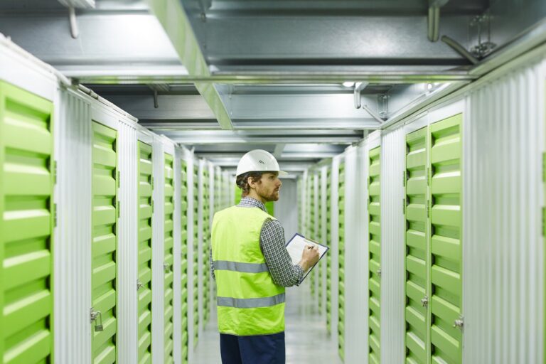 Essential guide to choosing the right energy storage solution for your electrical installation