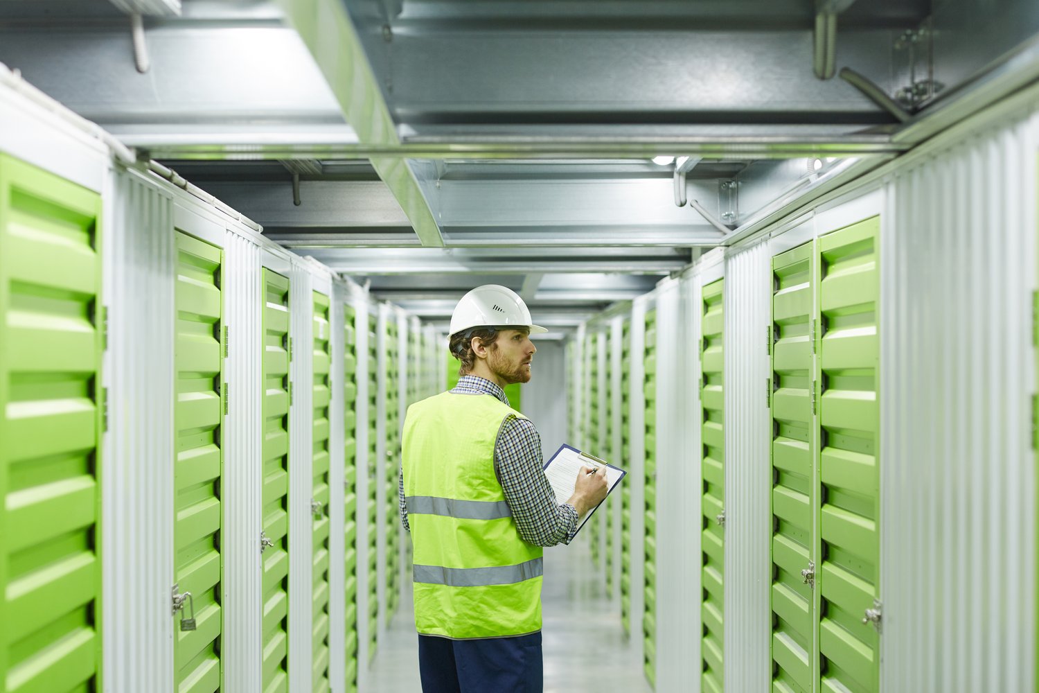 Essential guide to choosing the right energy storage solution for your electrical installation