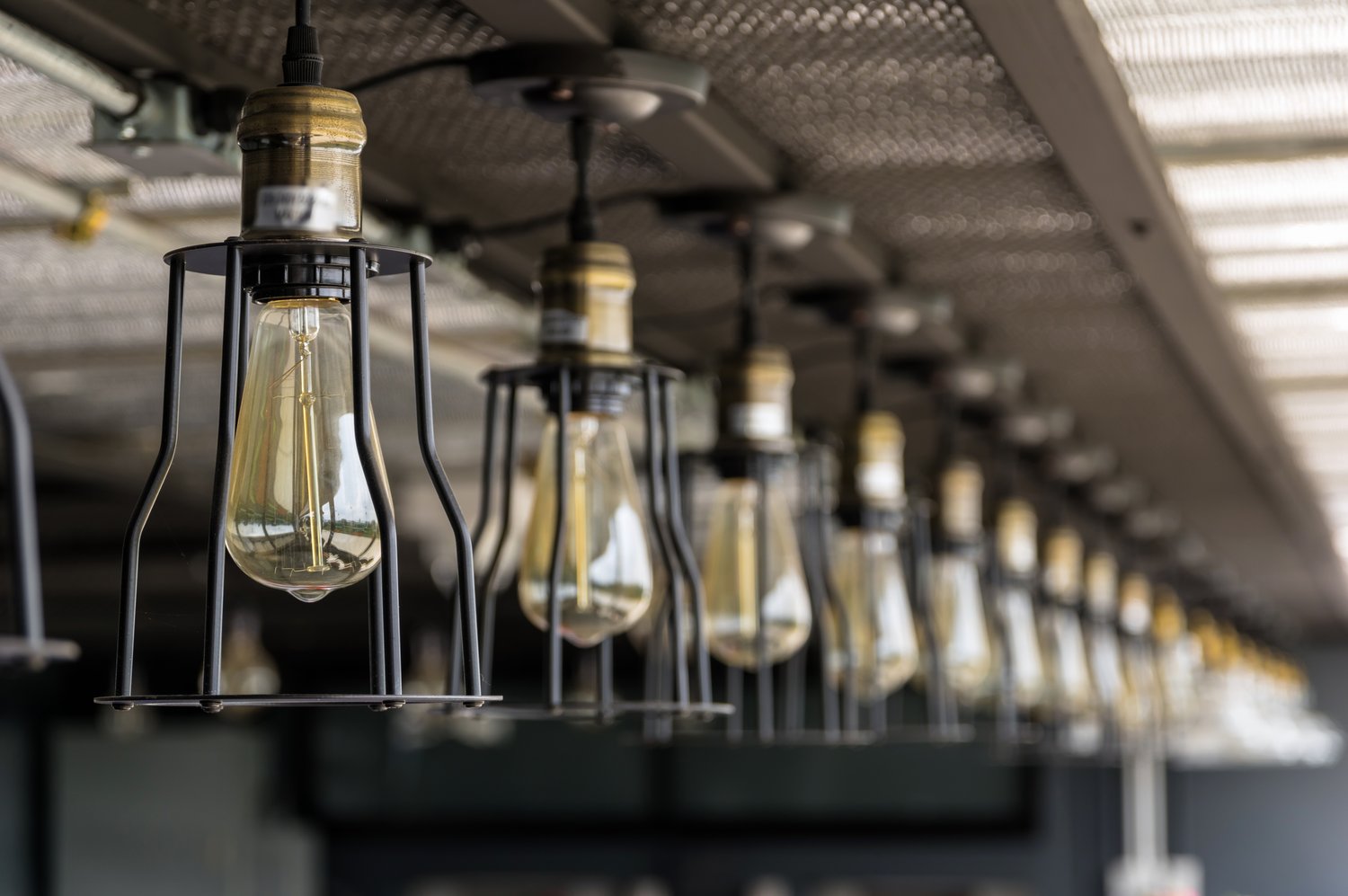 Essential guide to selecting the right lighting support systems for your electrical projects